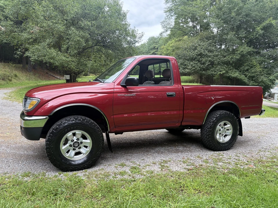 1996 Toyota Tacoma 1st Gen - Image 4 of 31