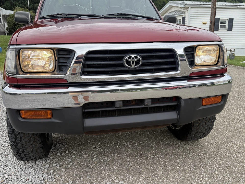 1996 Toyota Tacoma 1st Gen - Image 12 of 31