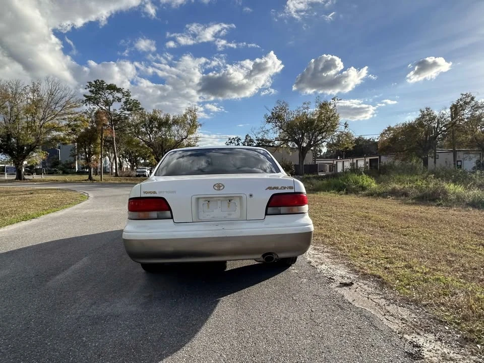 1996 Toyota Avalon 1st Gen - Image 3 of 8