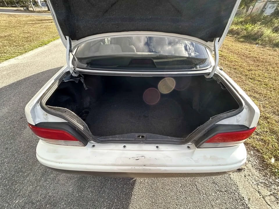 1996 Toyota Avalon 1st Gen - Image 7 of 8