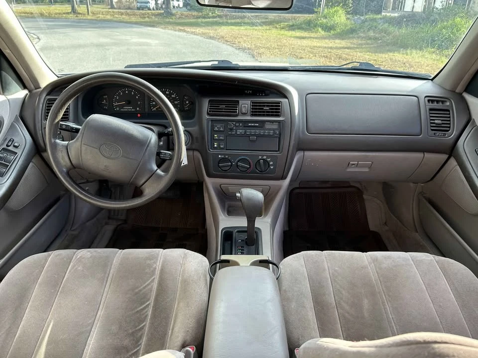 1996 Toyota Avalon 1st Gen - Image 8 of 8
