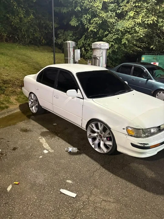 1996 Toyota Corolla 7th Gen - Image 9 of 15