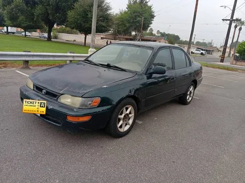 1996 Toyota Corolla LE Sedan 4D