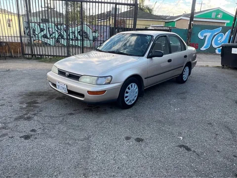 1996 Toyota Corolla 8th Gen - Image 2 of 10