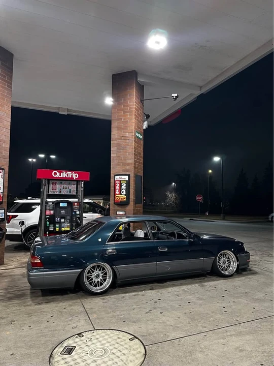 1996 Toyota Crown 10th Gen - Image 2 of 4