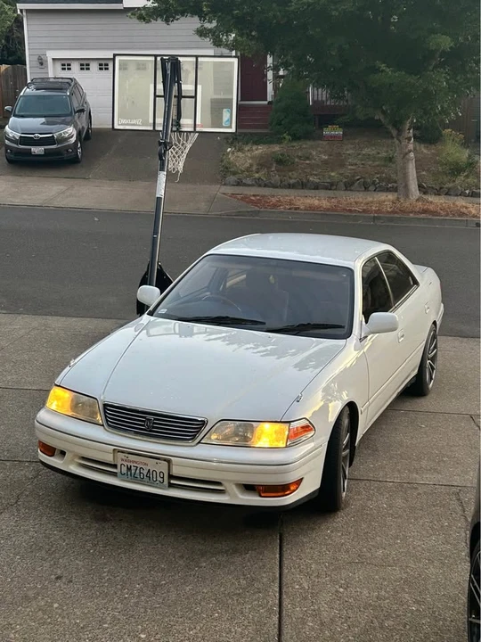 1996 Toyota Crown 10th Gen - Image 2 of 9