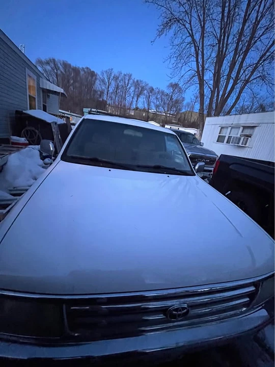 1996 Toyota T100 - Image 2 of 15