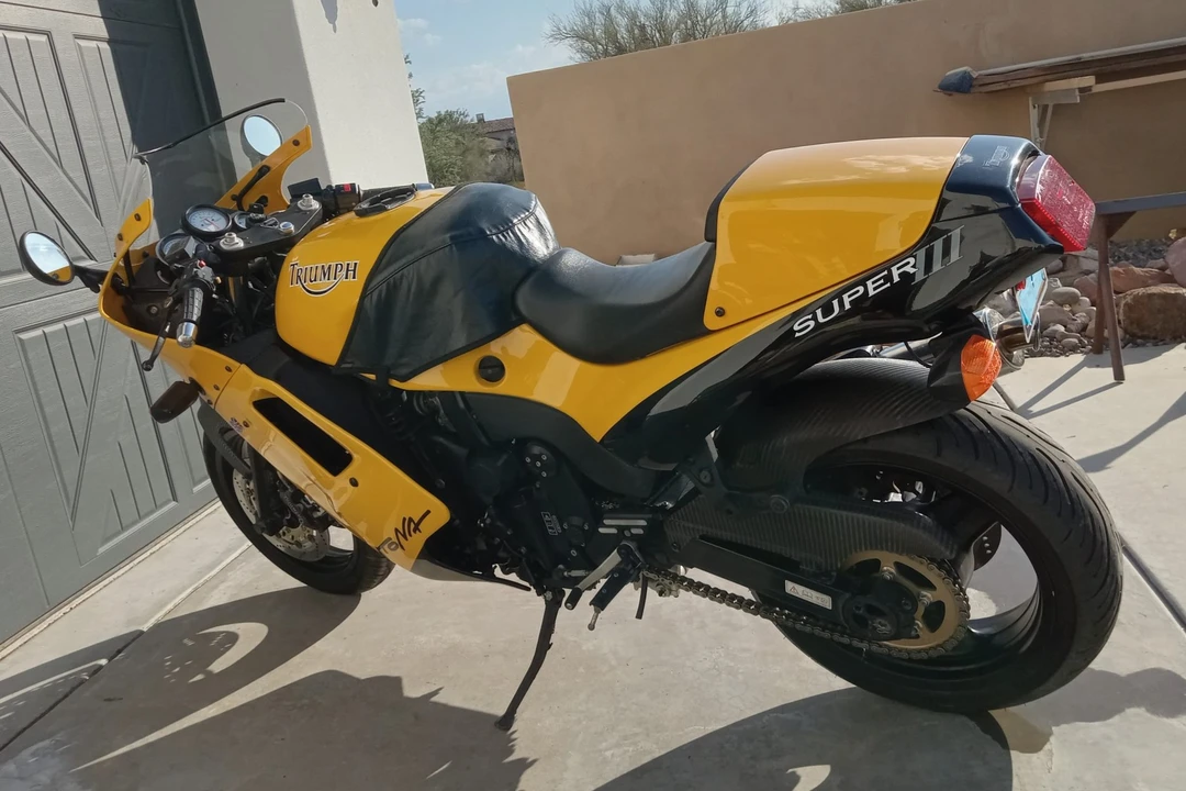 1996 Triumph Daytona - Image 2 of 7