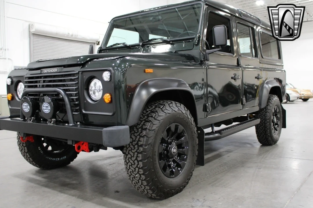 1996 Land Rover Defender - Image 5 of 21