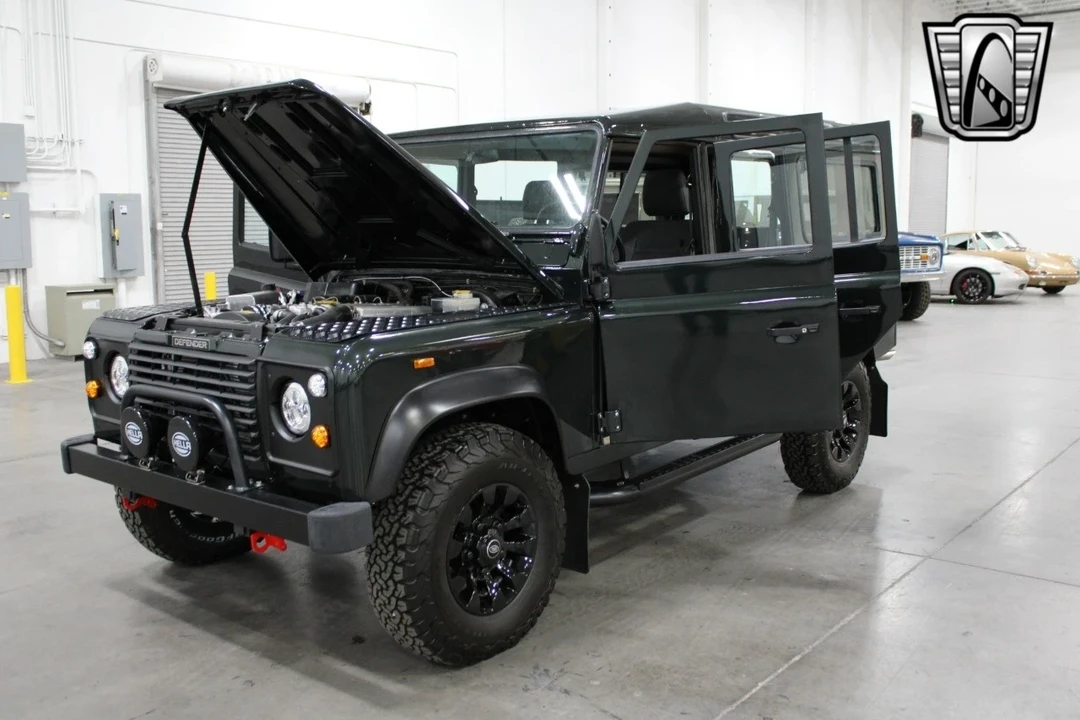 1996 Land Rover Defender - Image 11 of 21