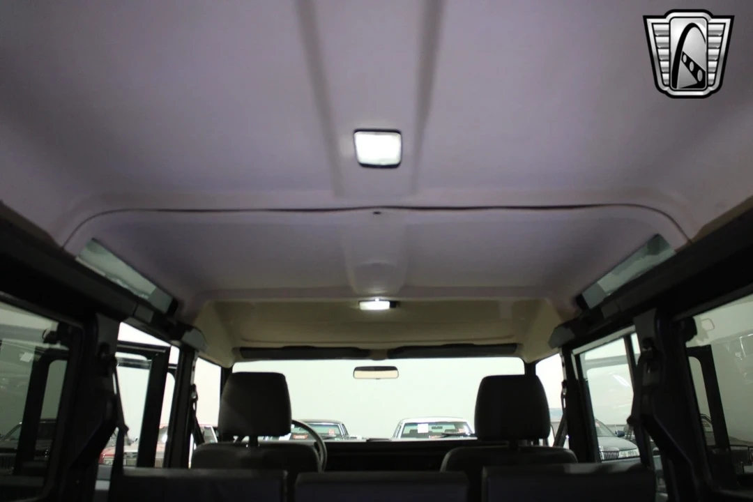 1996 Land Rover Defender - Image 19 of 21