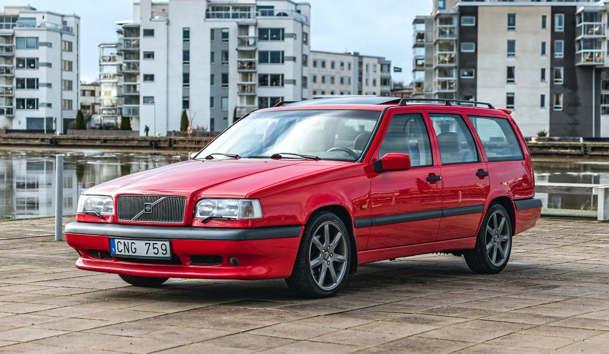 1996 Volvo 850 R - Image 2 of 31
