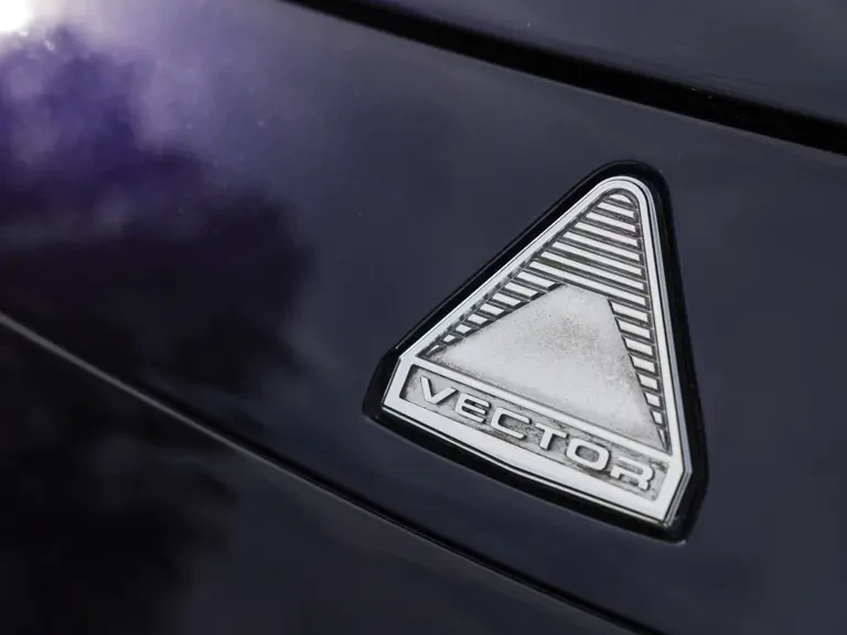 1996 Vector - Image 7 of 31