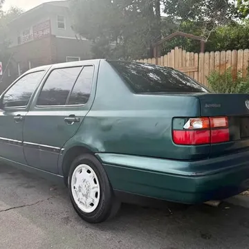 1996 Volkswagen Jetta 2.0L Base Sedan 4D