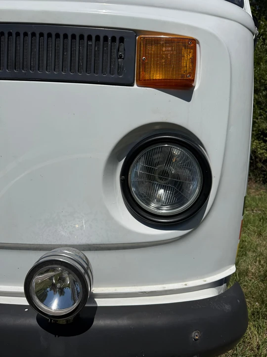 1996 Volkswagen Bay-Window Bus - Image 11 of 31
