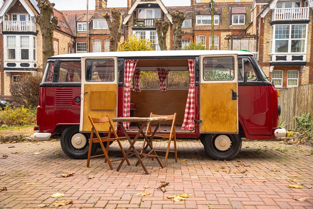 1996 Volkswagen Bay-Window Bus - Image 9 of 30