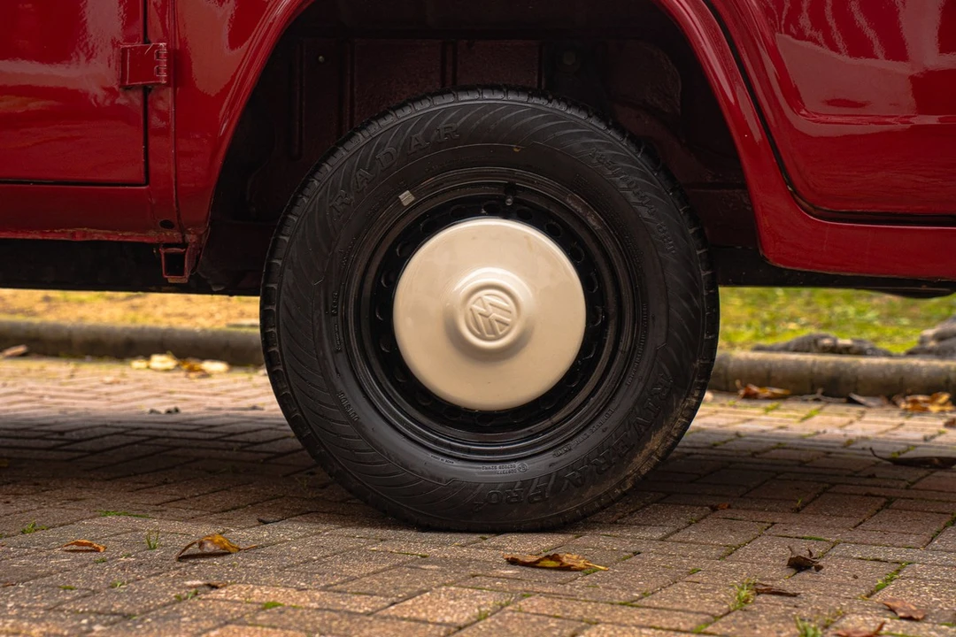 1996 Volkswagen Bay-Window Bus - Image 15 of 30