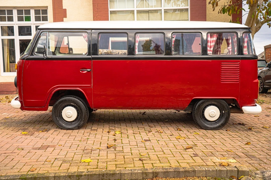 1996 Volkswagen Bay-Window Bus - Image 5 of 30