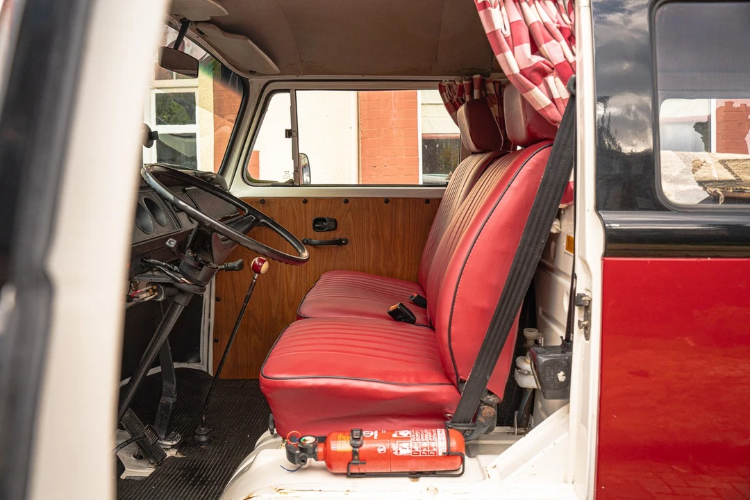 1996 Volkswagen Bay-Window Bus - Image 18 of 30