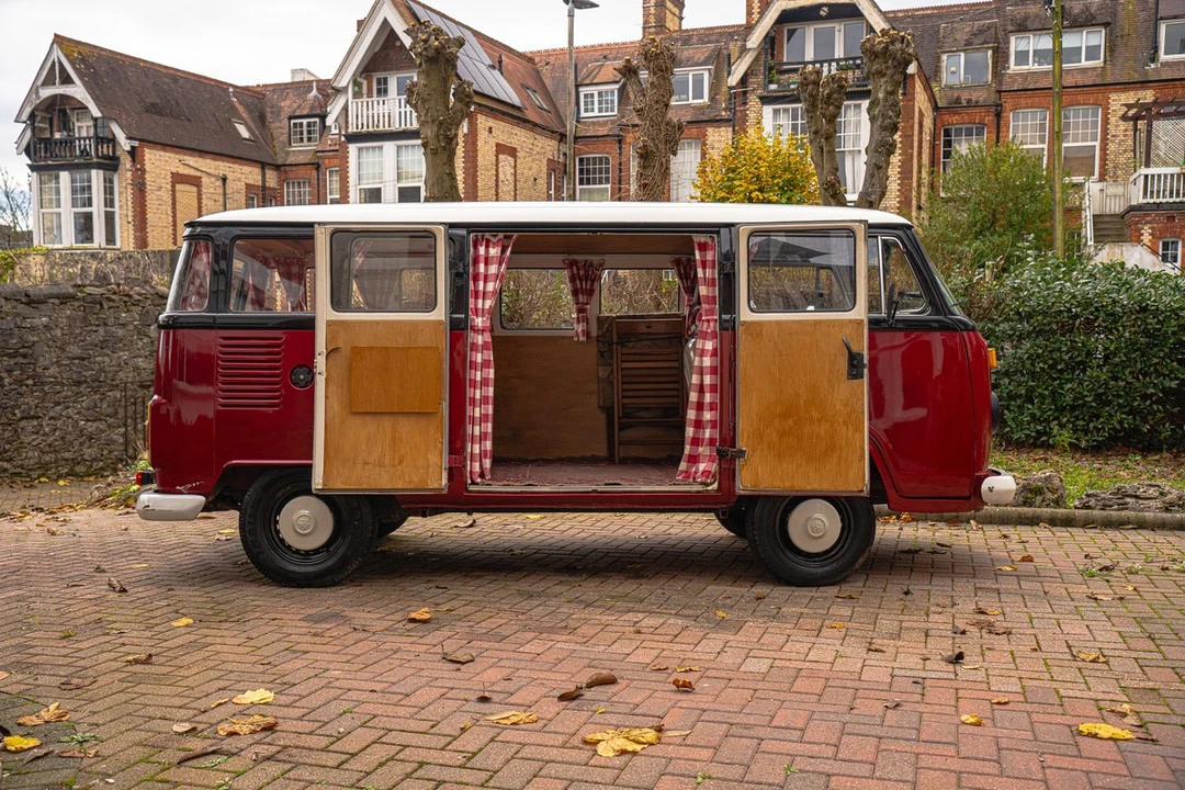 1996 Volkswagen Bay-Window Bus - Image 12 of 30