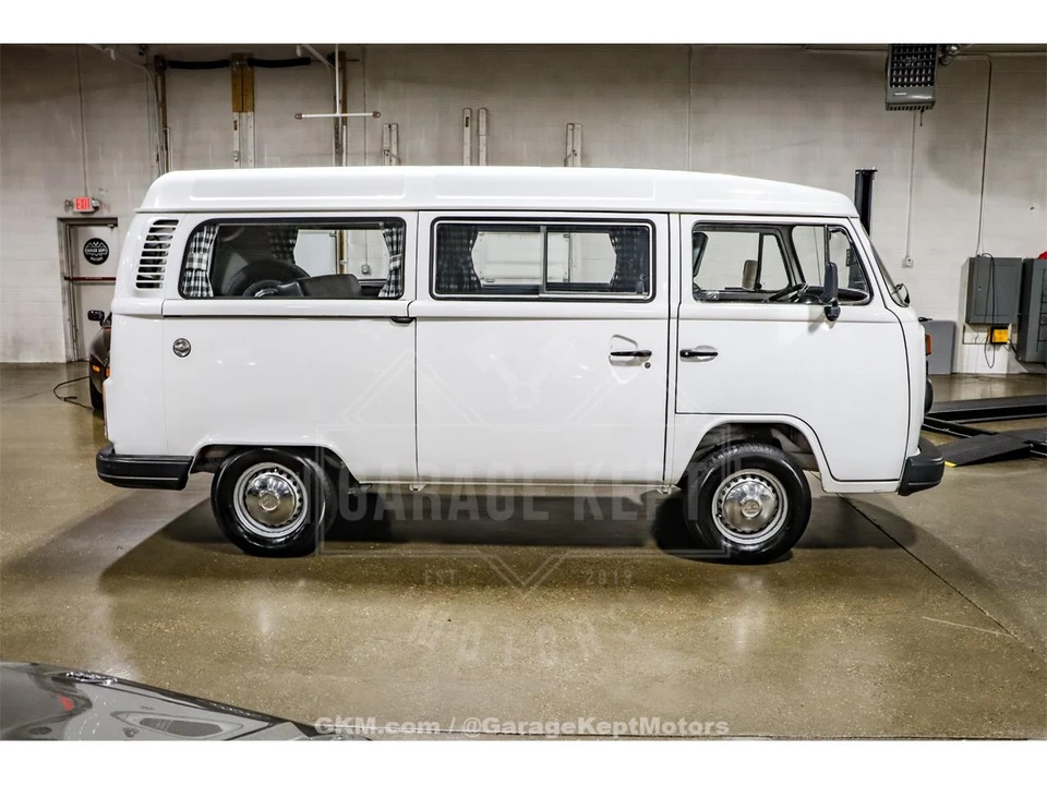 1996 Volkswagen Type 2 - Image 10 of 31