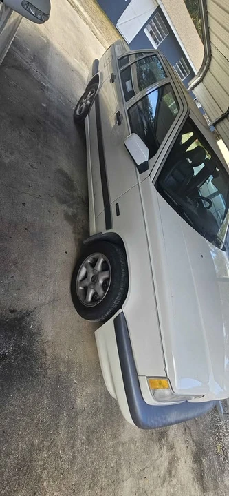 1996 Volvo 850 - Image 2 of 7