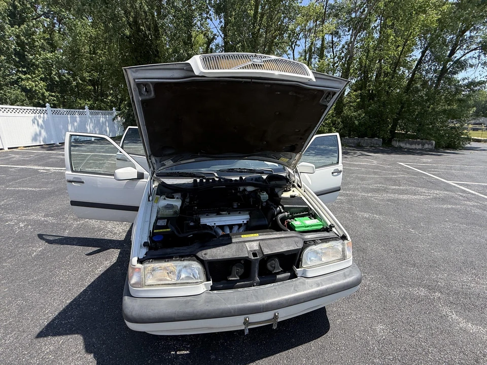 1996 Volvo 850 - Image 29 of 31