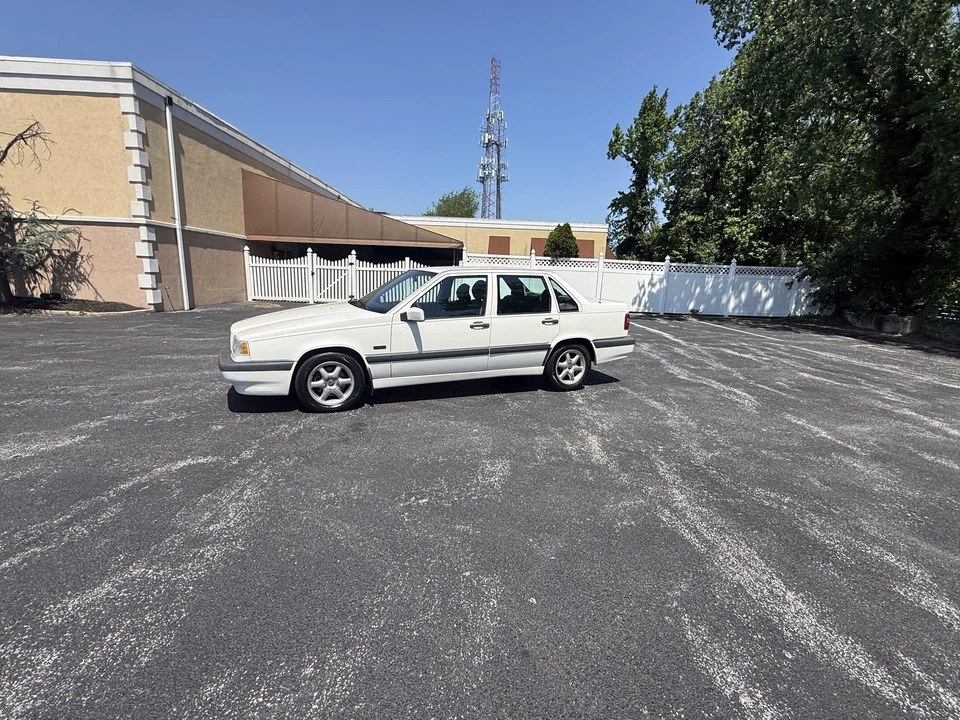 1996 Volvo 850 - Image 22 of 31