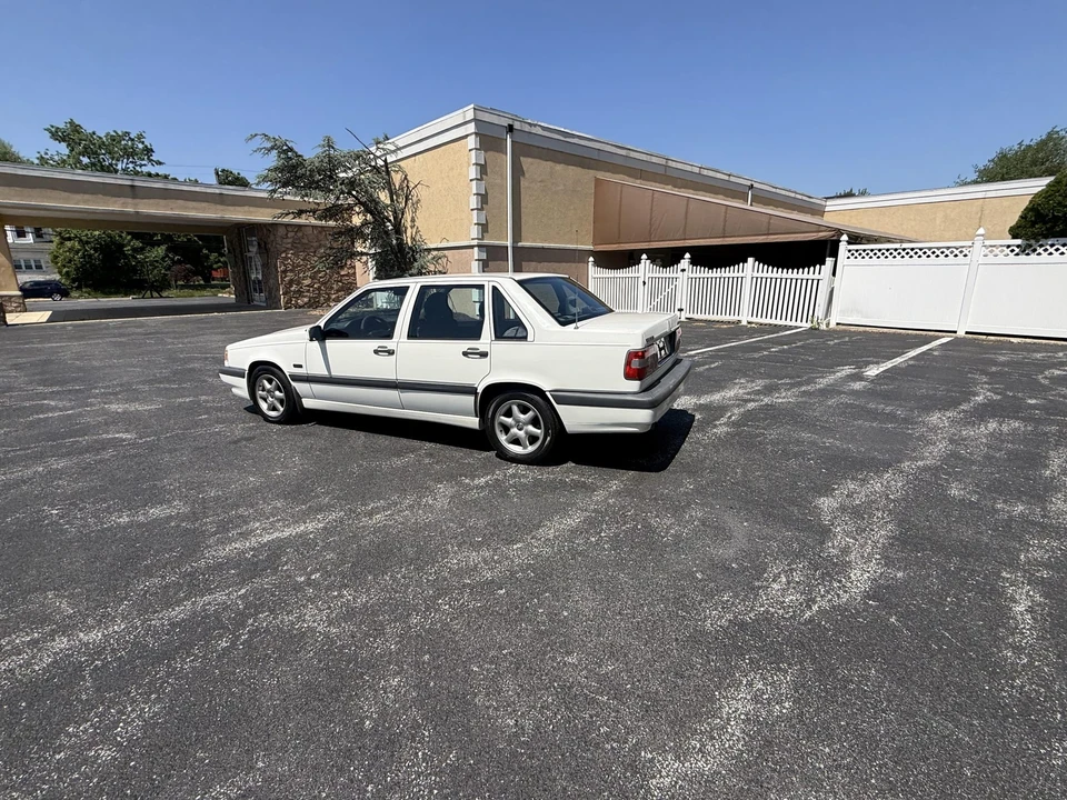 1996 Volvo 850 - Image 18 of 31