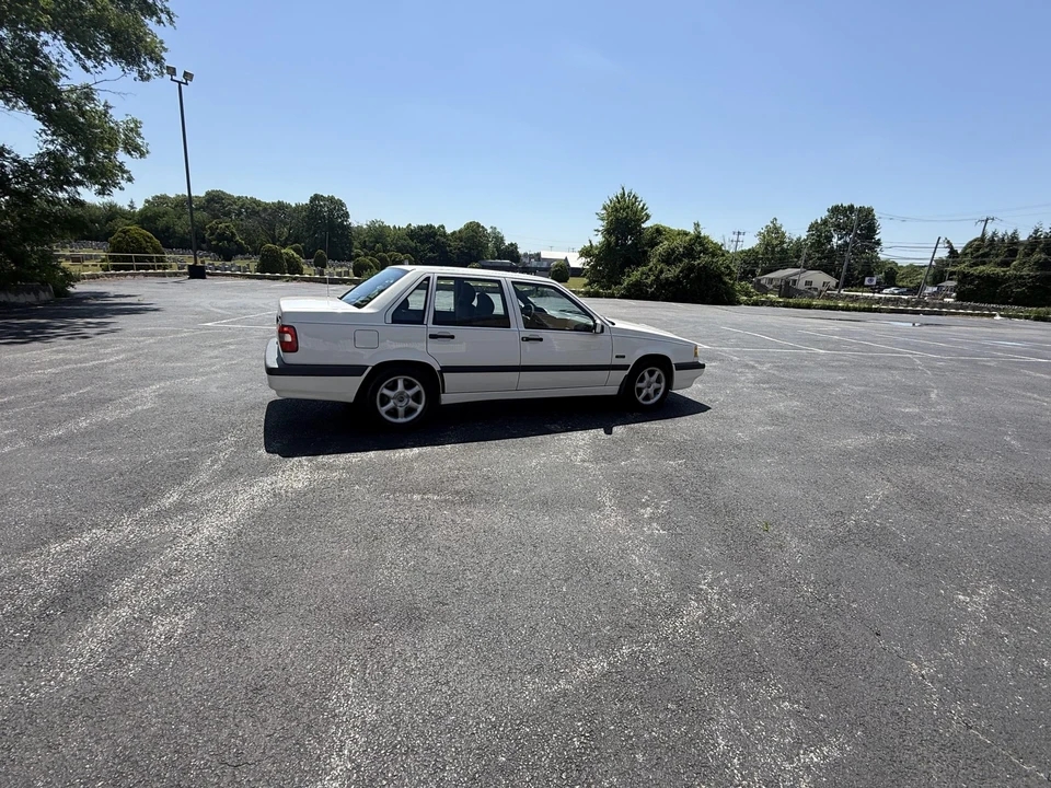 1996 Volvo 850 - Image 8 of 31