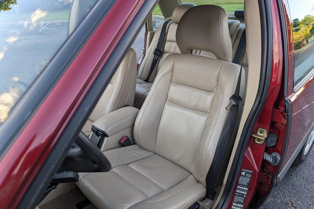 1996 Volvo 850 - Image 27 of 31