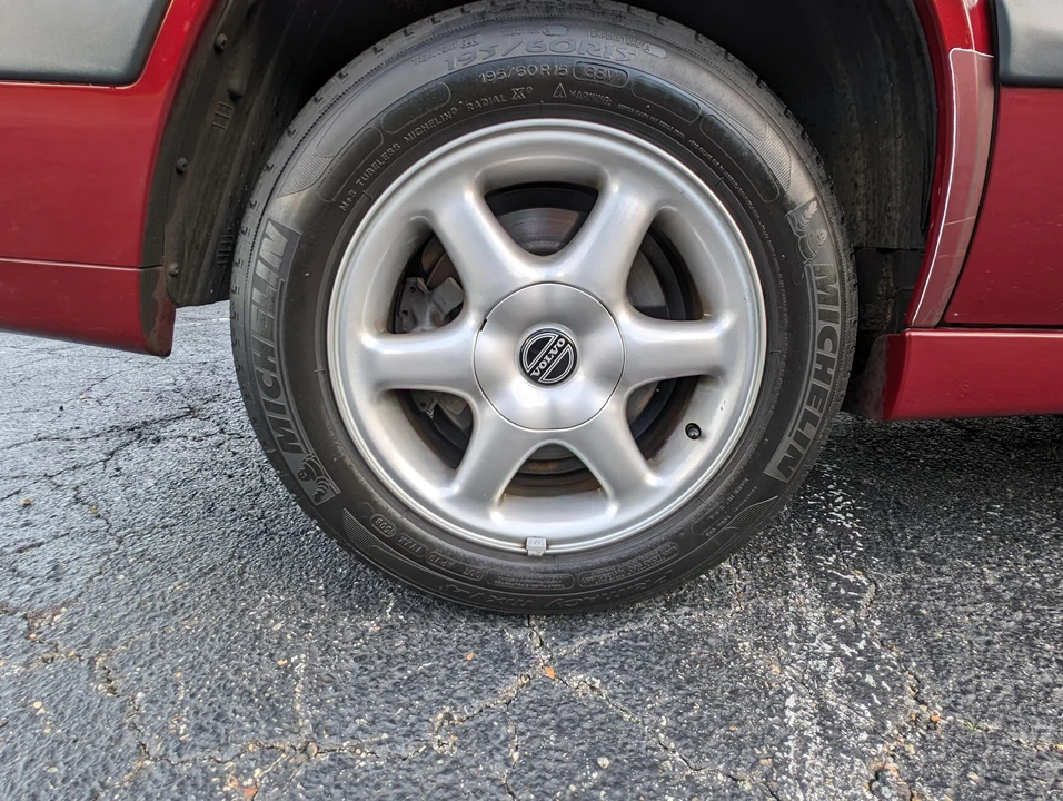 1996 Volvo 850 - Image 24 of 31