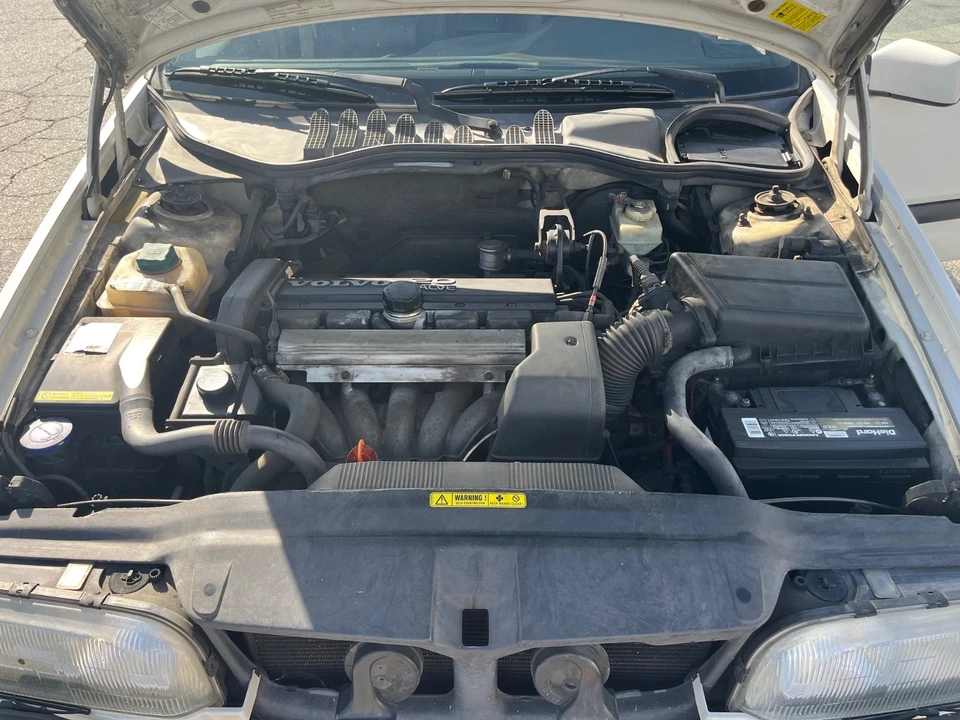 1996 Volvo 850 - Image 18 of 20