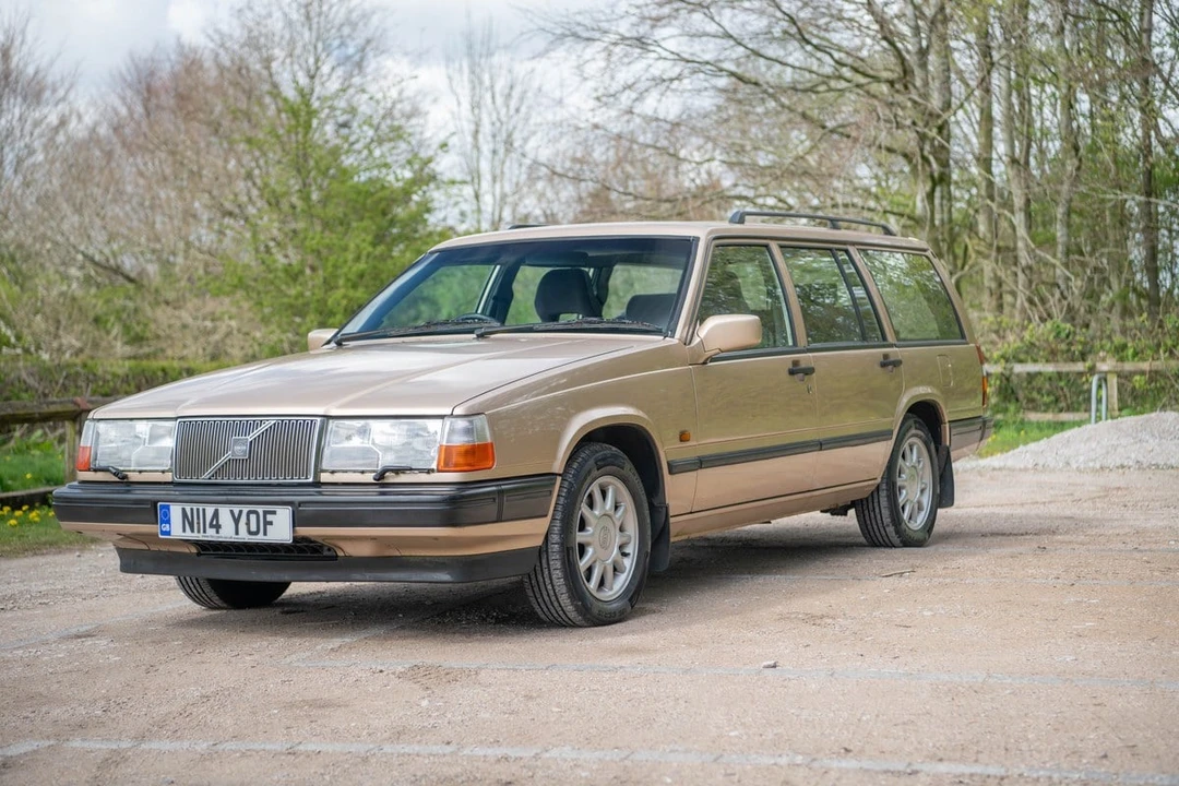 1996 Volvo 940 - Image 9 of 30