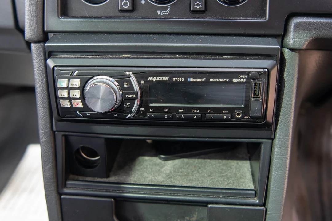 1996 Volvo 940 - Image 25 of 30