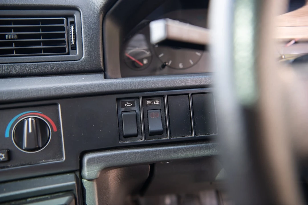 1996 Volvo 940 - Image 27 of 30