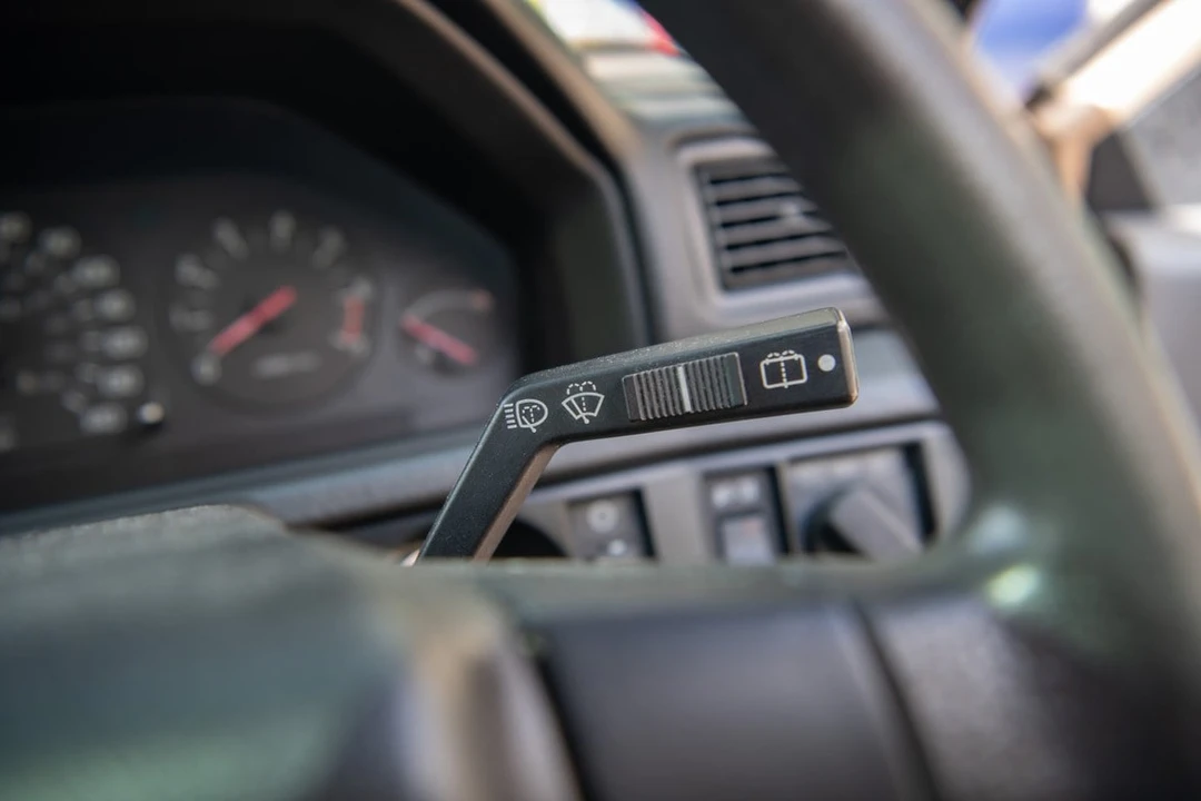 1996 Volvo 940 - Image 29 of 30