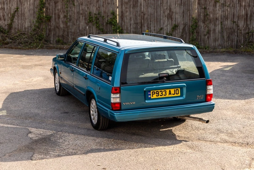 1996 Volvo 940 - Image 14 of 30