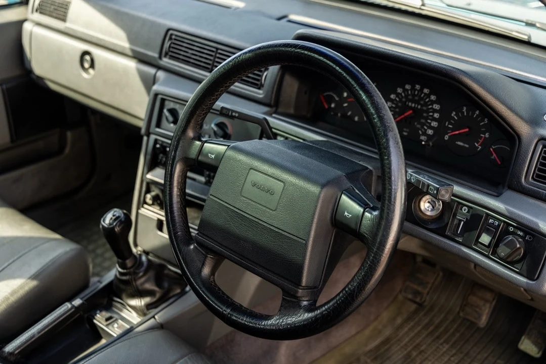 1996 Volvo 940 - Image 23 of 30