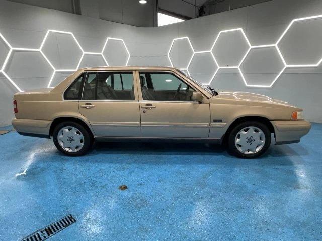 1996 Volvo 960 - Image 2 of 31