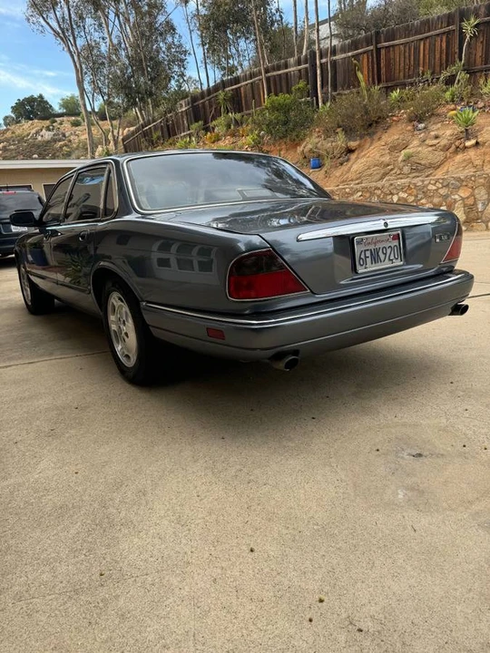 1996 Jaguar X300 XJ - Image 3 of 12