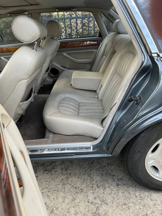 1996 Jaguar X300 XJ - Image 9 of 12