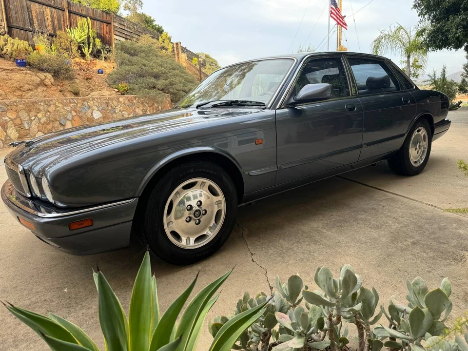 1996 Jaguar X300 XJ - Image 6 of 12