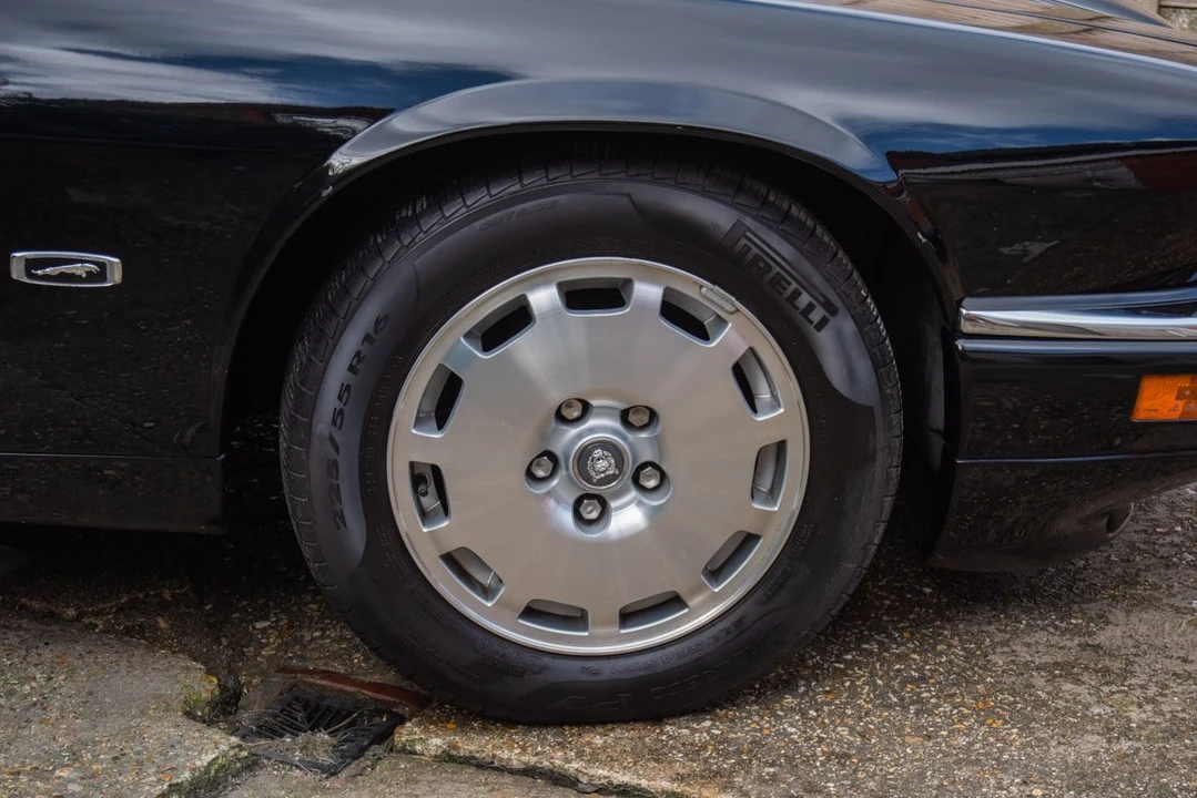 1996 Jaguar XJS Facelift AJ-16 - Image 30 of 30