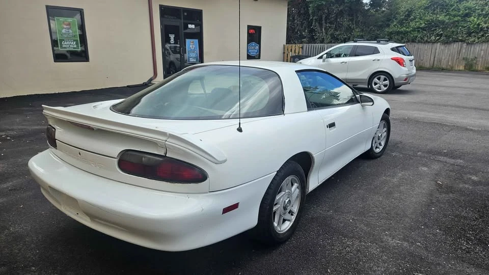 1996 Chevrolet Camaro 4th Gen - Image 4 of 8