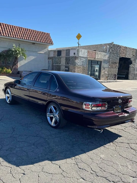 1996 Chevrolet Impala 7th Gen - Image 3 of 10