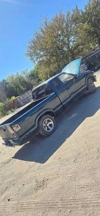 1996 Chevrolet S-10 - Image 2 of 7