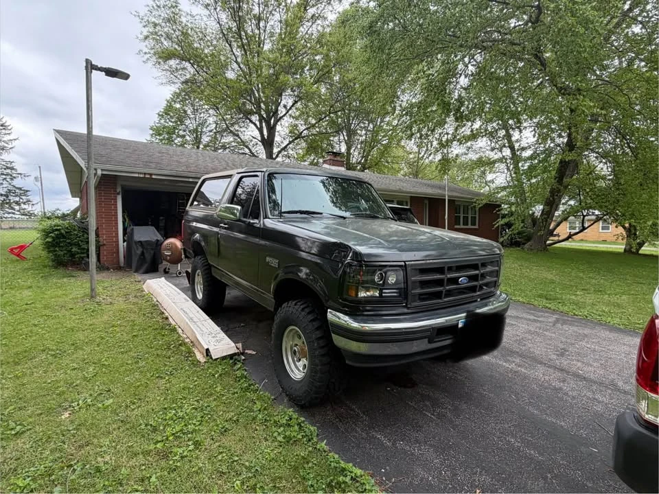1996 Ford Bronco 5th Gen - Image 2 of 4