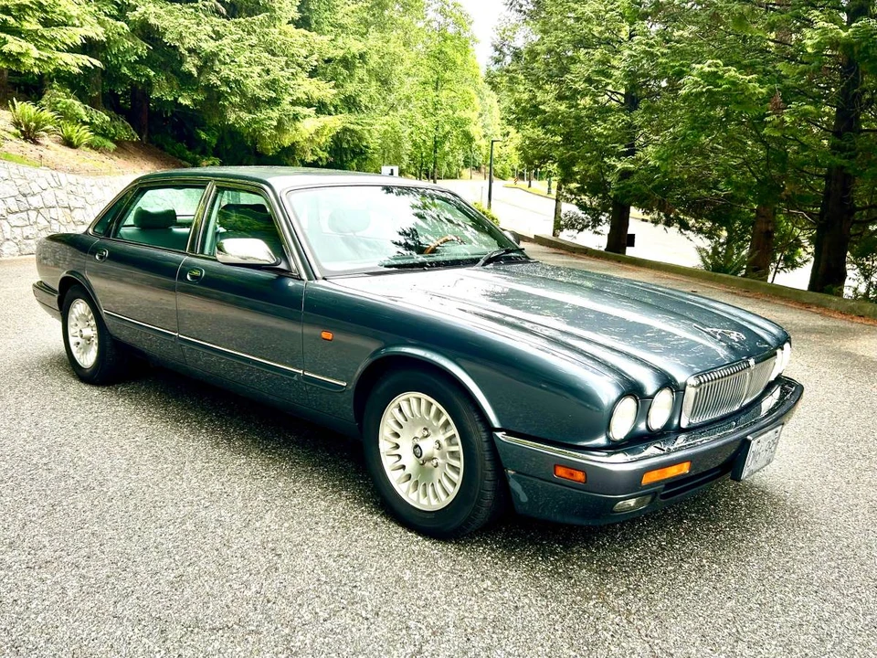 1996 Jaguar X300 XJ - Image 2 of 22