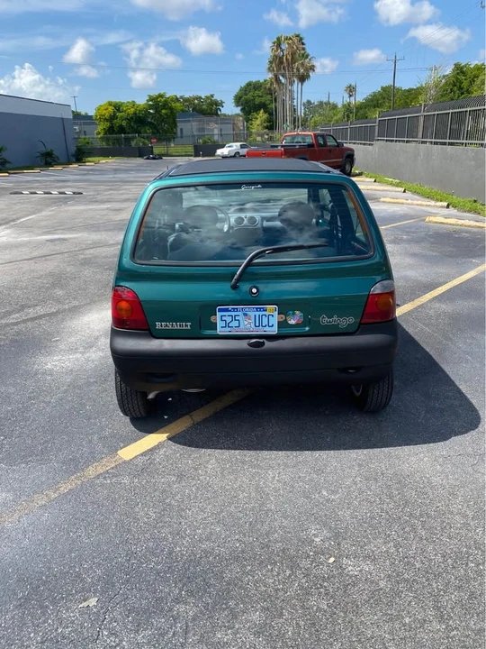 1996 Renault - Image 4 of 16